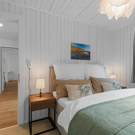 'rosmarin' Apartment Schiers